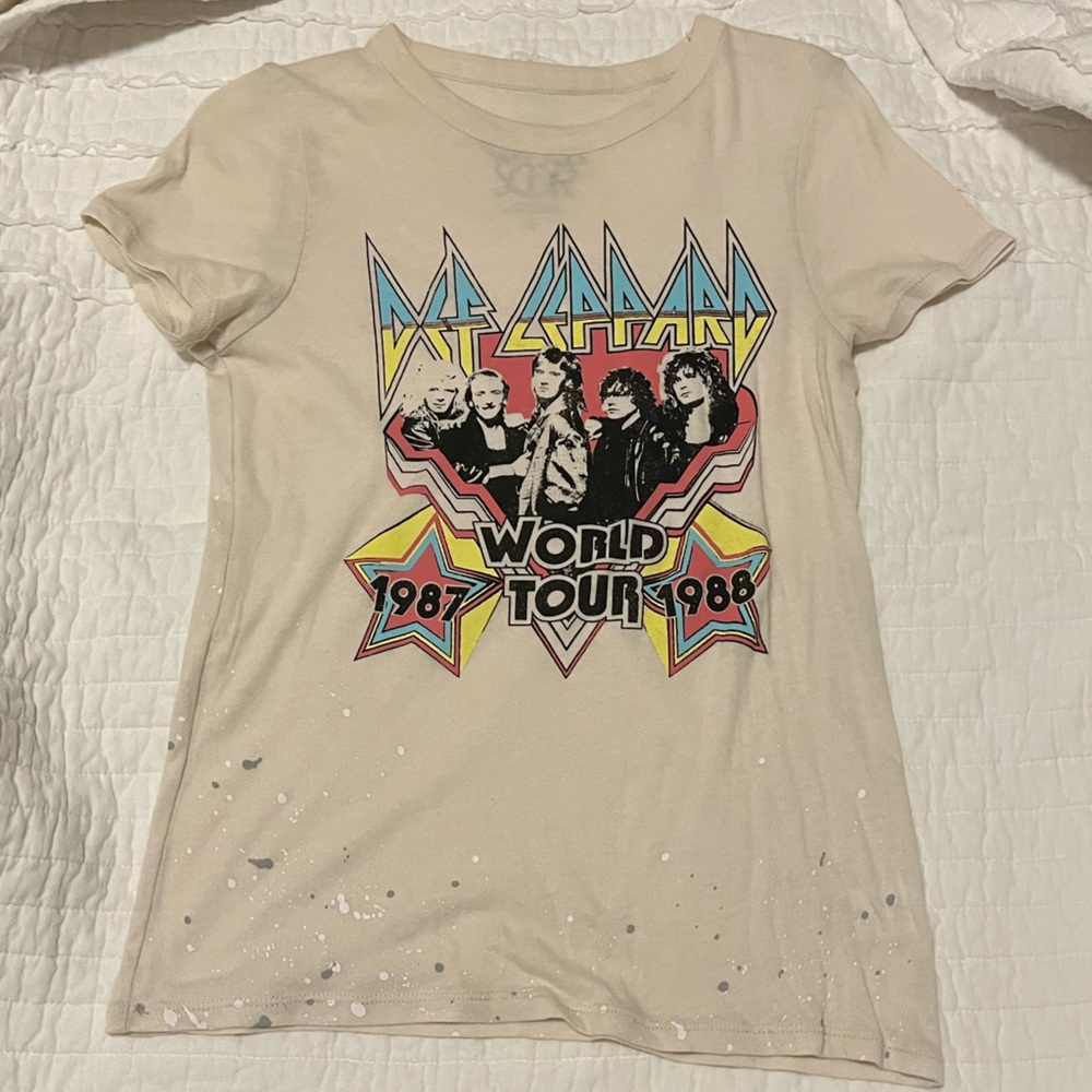 Vintage Band Tee Def Leppard World Tour Graphic Tee
